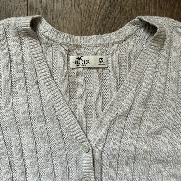 Hollister grey cropped cardigan - Picture 3 of 5